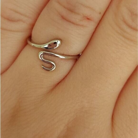 925 Sterling Silver Simple Snake Ring - Picture 4 of 6